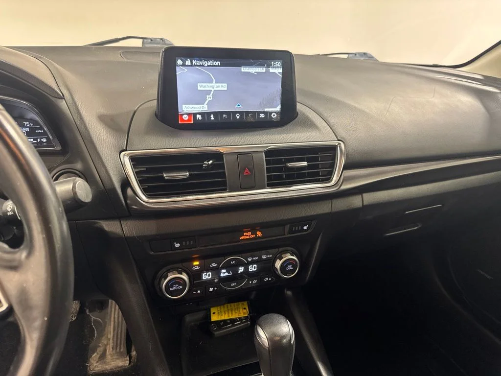 Used 2018 Snowflake White Pearl Mazda Grand Touring image 13