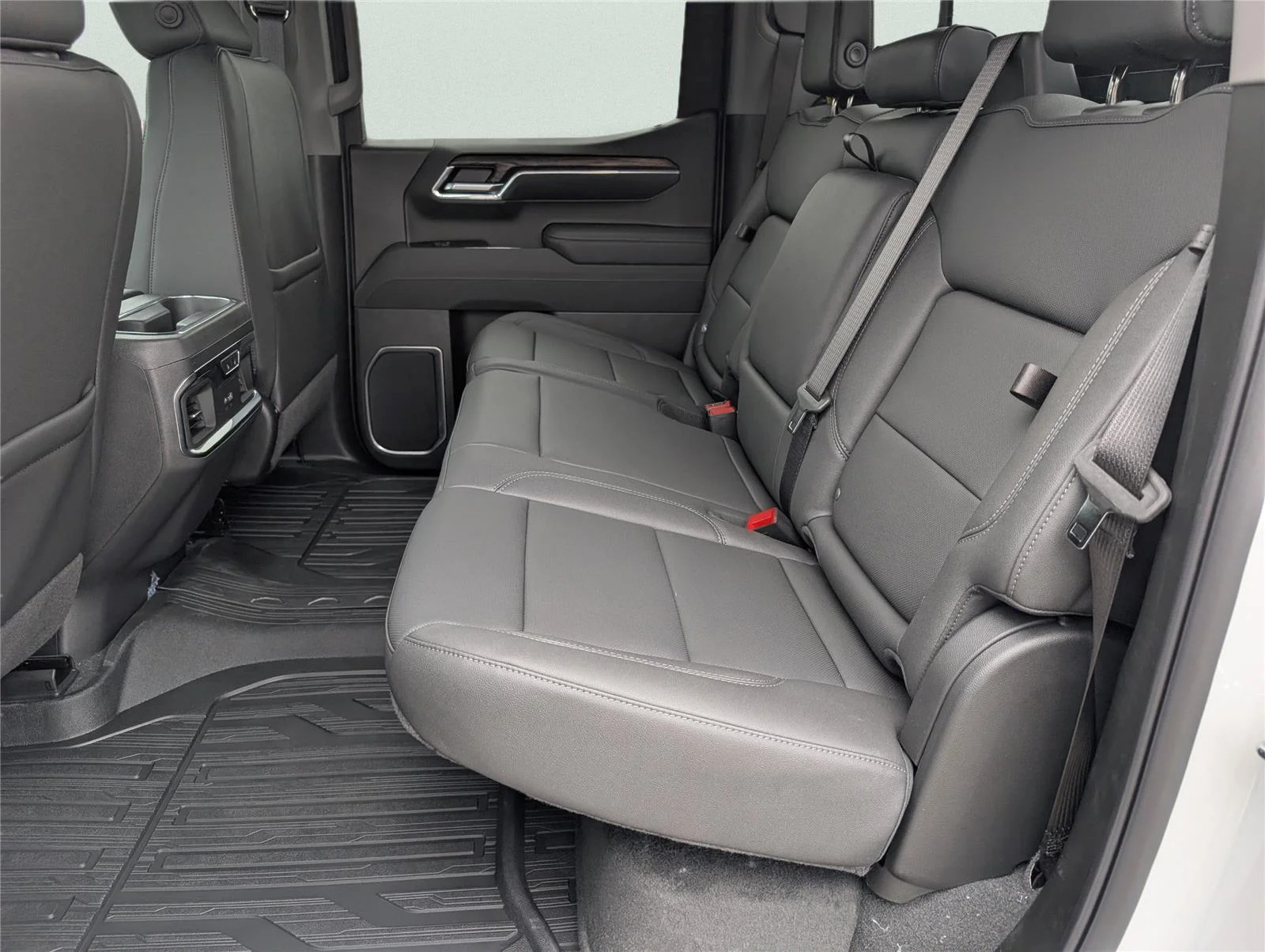 New 2026 Summit White GMC SLT image 29