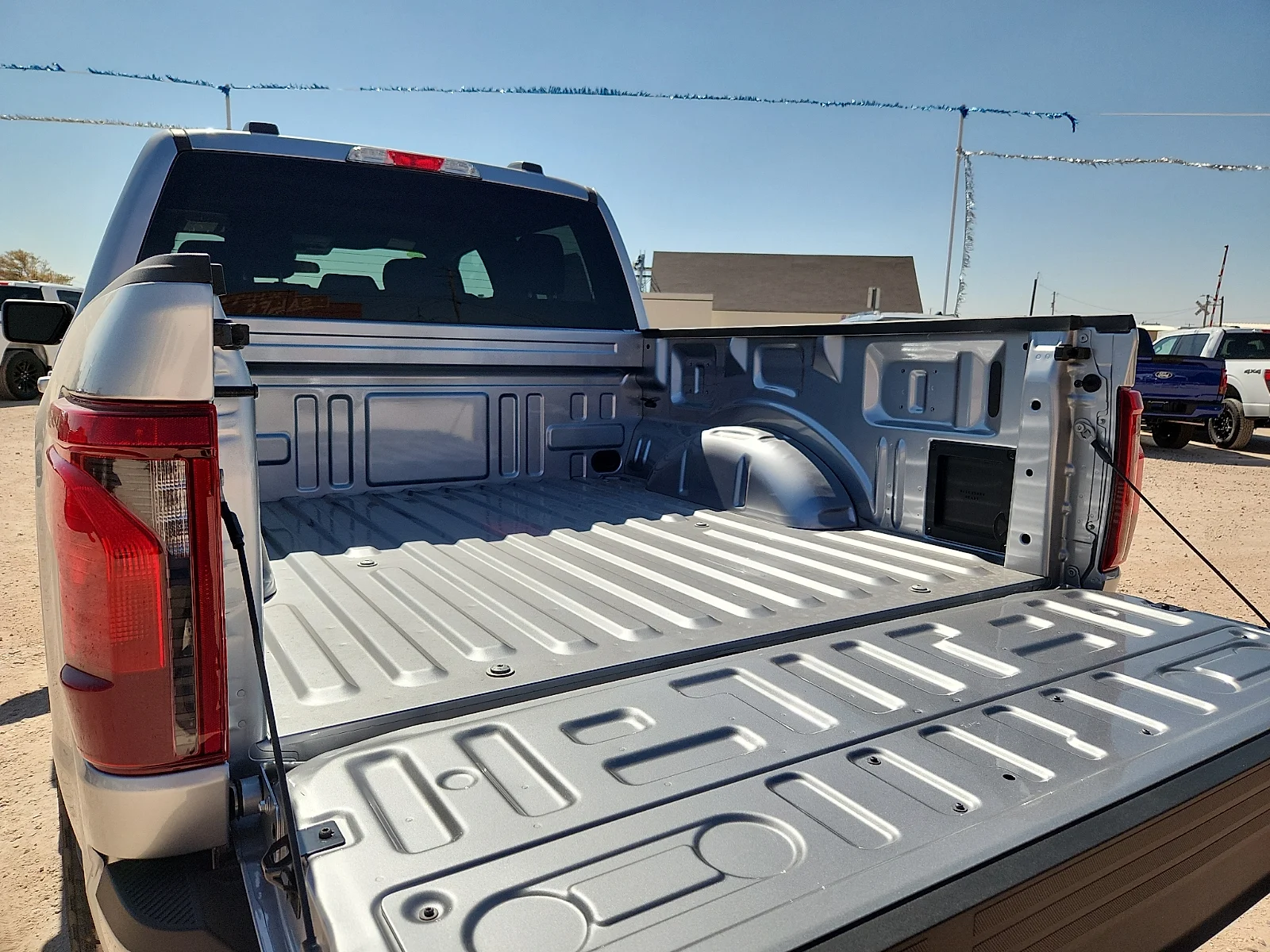 New 2026 Iconic Silver Metallic Ford XLT image 12