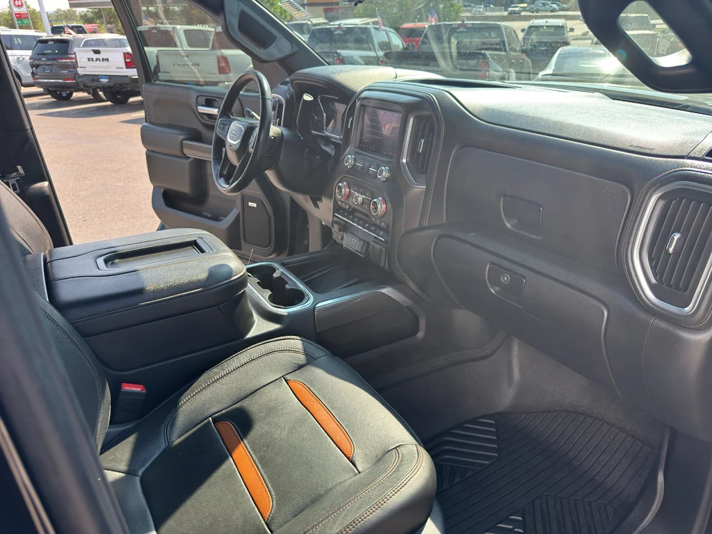 Used 2020 Onyx Black GMC AT4 image 11