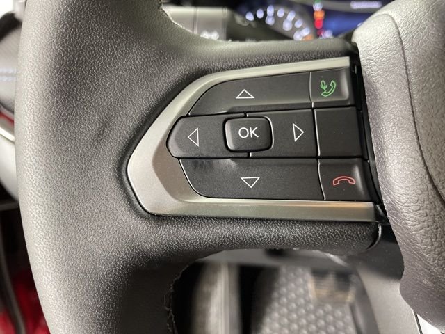 New 2026 Red Hot Pearlcoat Jeep Latitude image 23