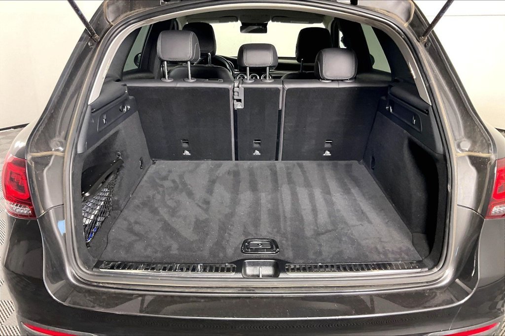 Used 2022 Black Mercedes-Benz GLC 300 image 25