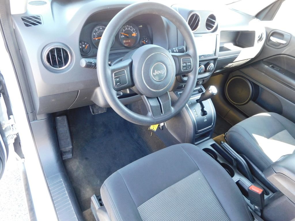 Used 2016 White Jeep Sport image 15
