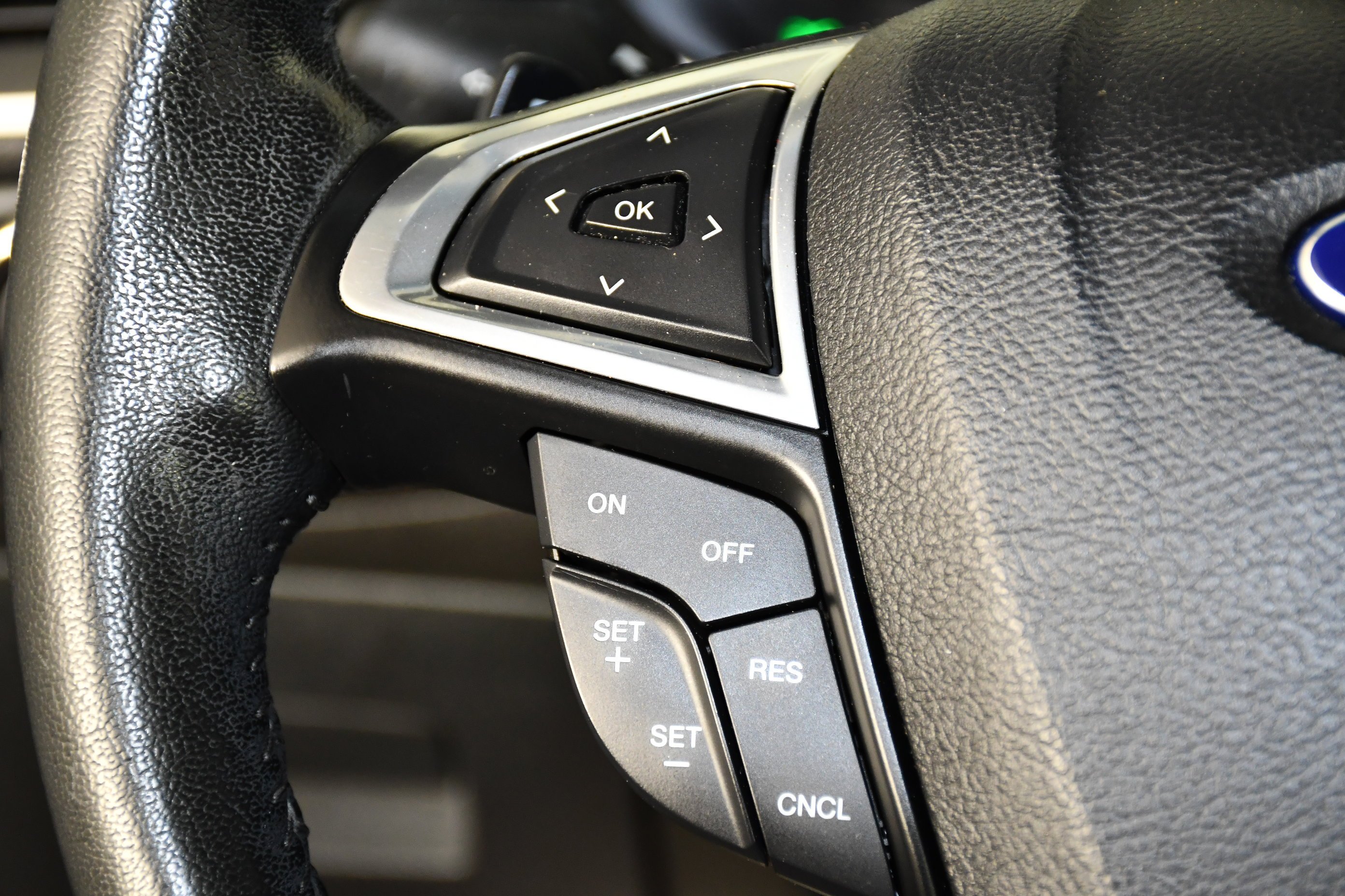 Used 2016 Magnetic Ford Titanium image 20