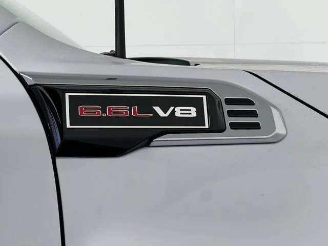 New 2026 Summit White GMC Pro image 30