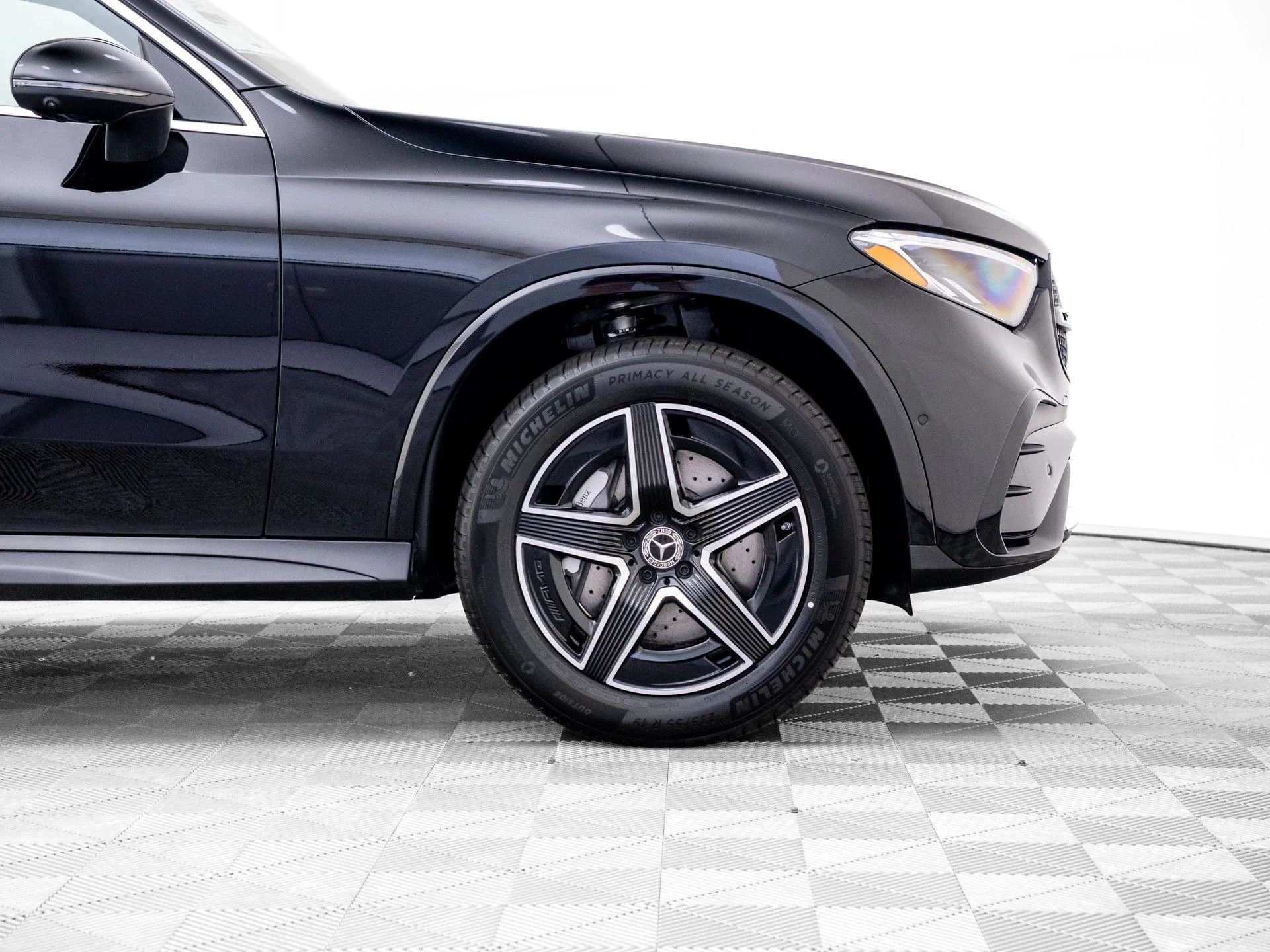 New 2026 Black Mercedes-Benz GLC 300 image 35