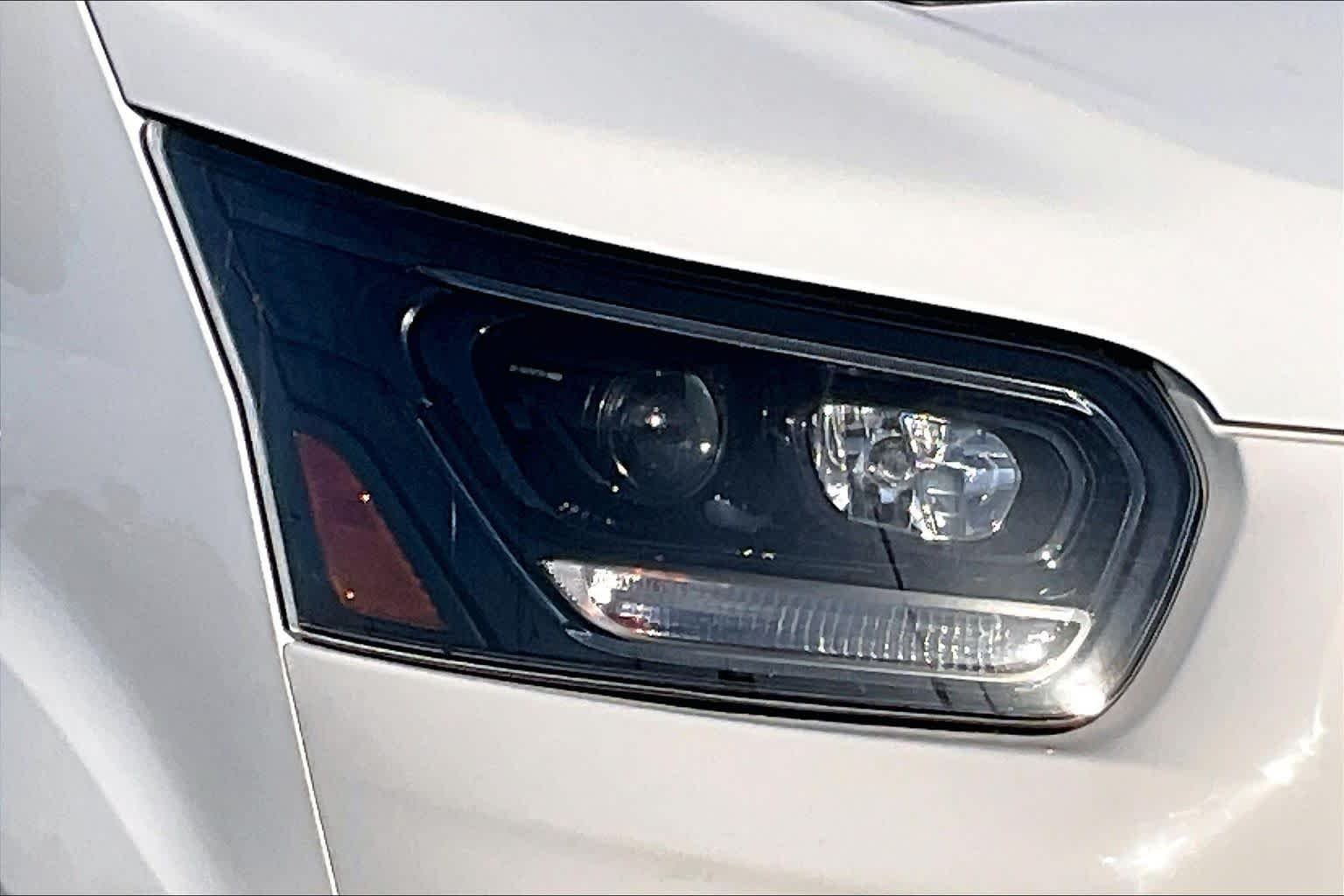 New 2026 Oxford White Ford Chassis Cab image 10