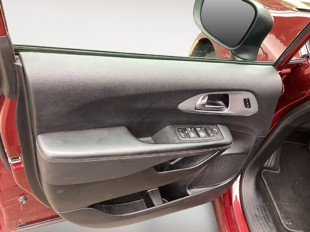Used 2023 Red Chrysler Touring L image 10