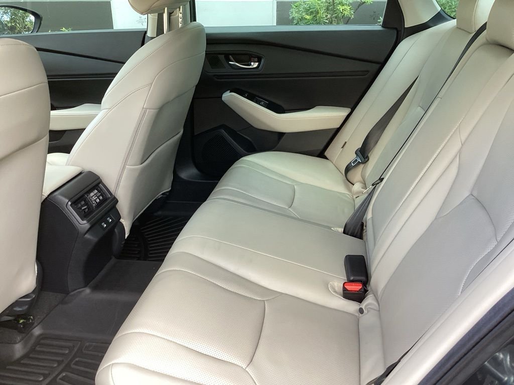 Used 2024 Gray Honda Touring image 6