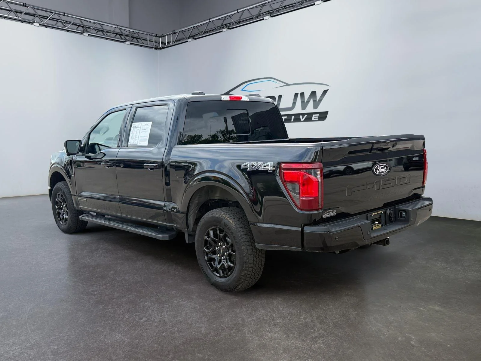 Used 2024 Agate Black Ford XLT image 5