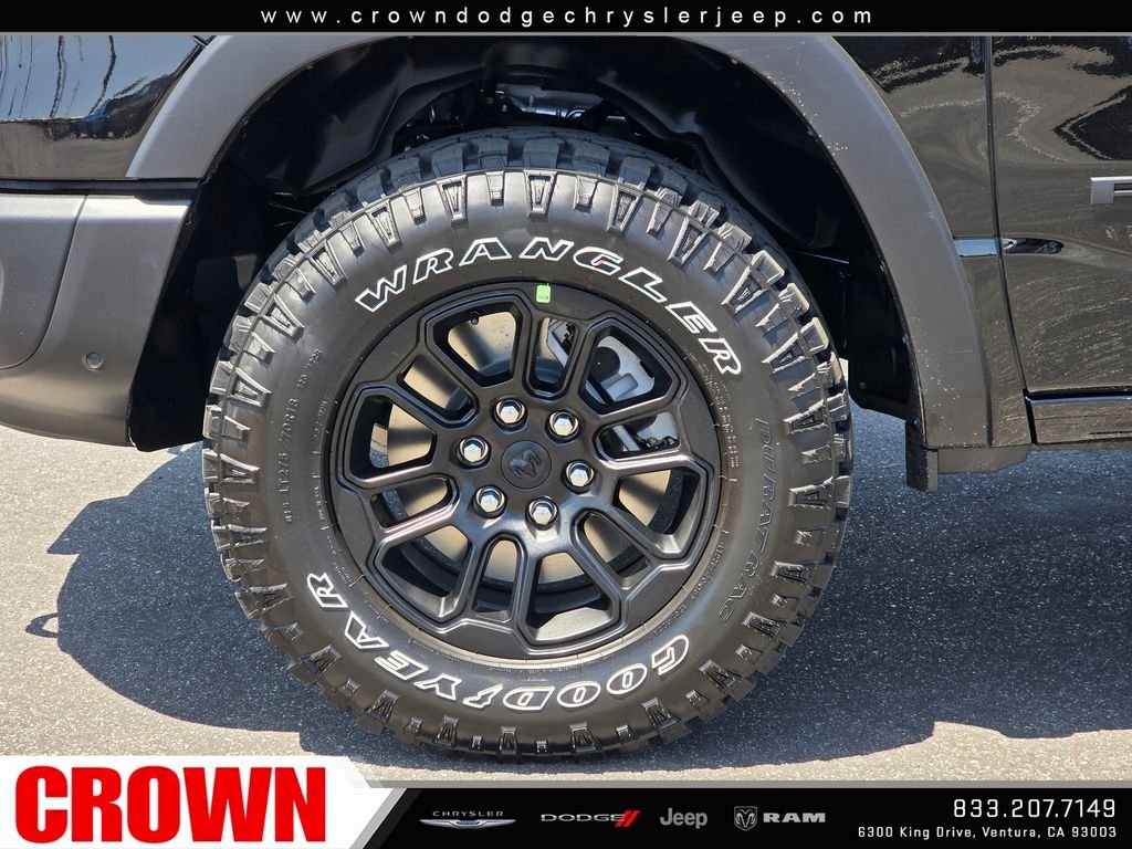 New 2026 Diamond Black Crystal Pearl-Coat Exterior Paint RAM Rebel image 9