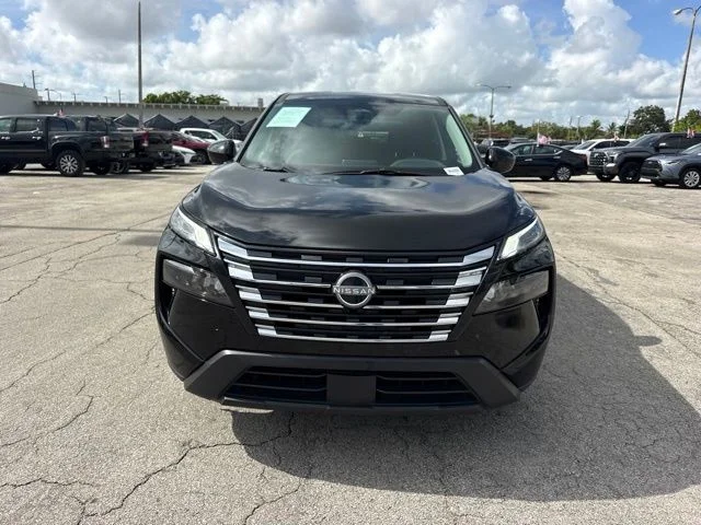 Used 2025 Black Nissan SV image 8