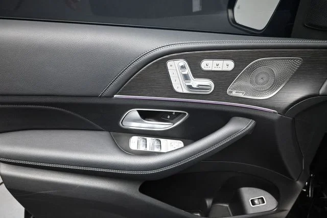 Used 2024  Mercedes-Benz GLE 580 image 17