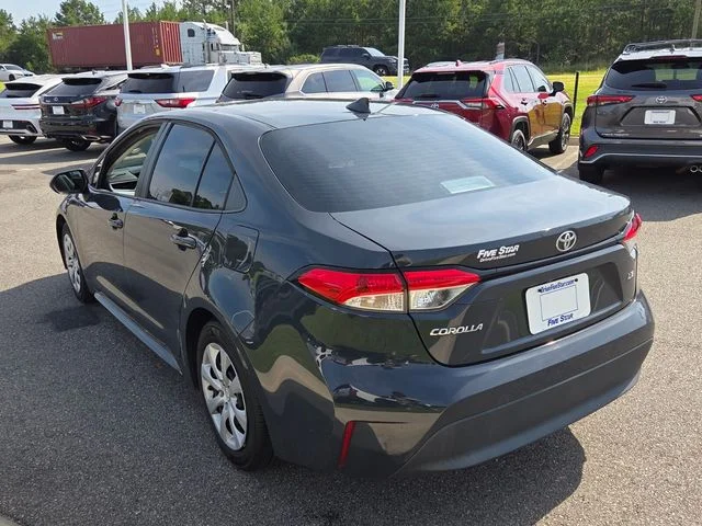 Used 2023  Toyota LE image 10