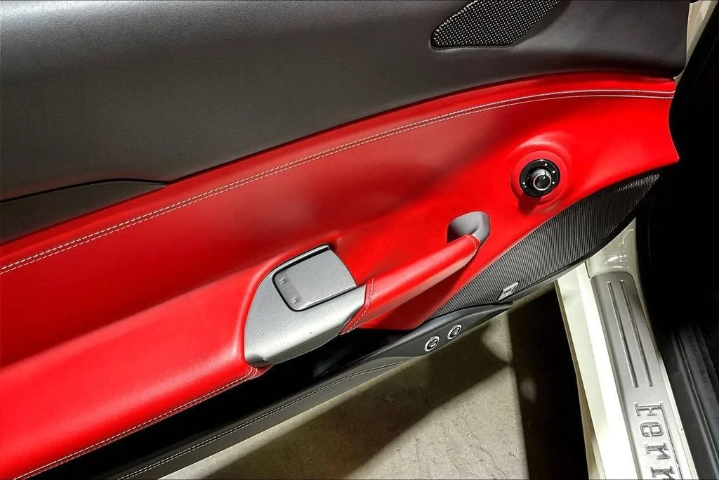 Used 2019 Bianco Avus Ferrari  image 30