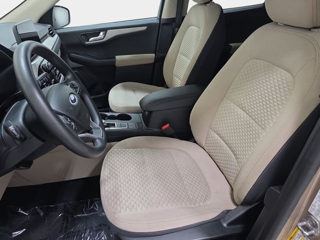 Used 2020 Gold Ford SE image 13