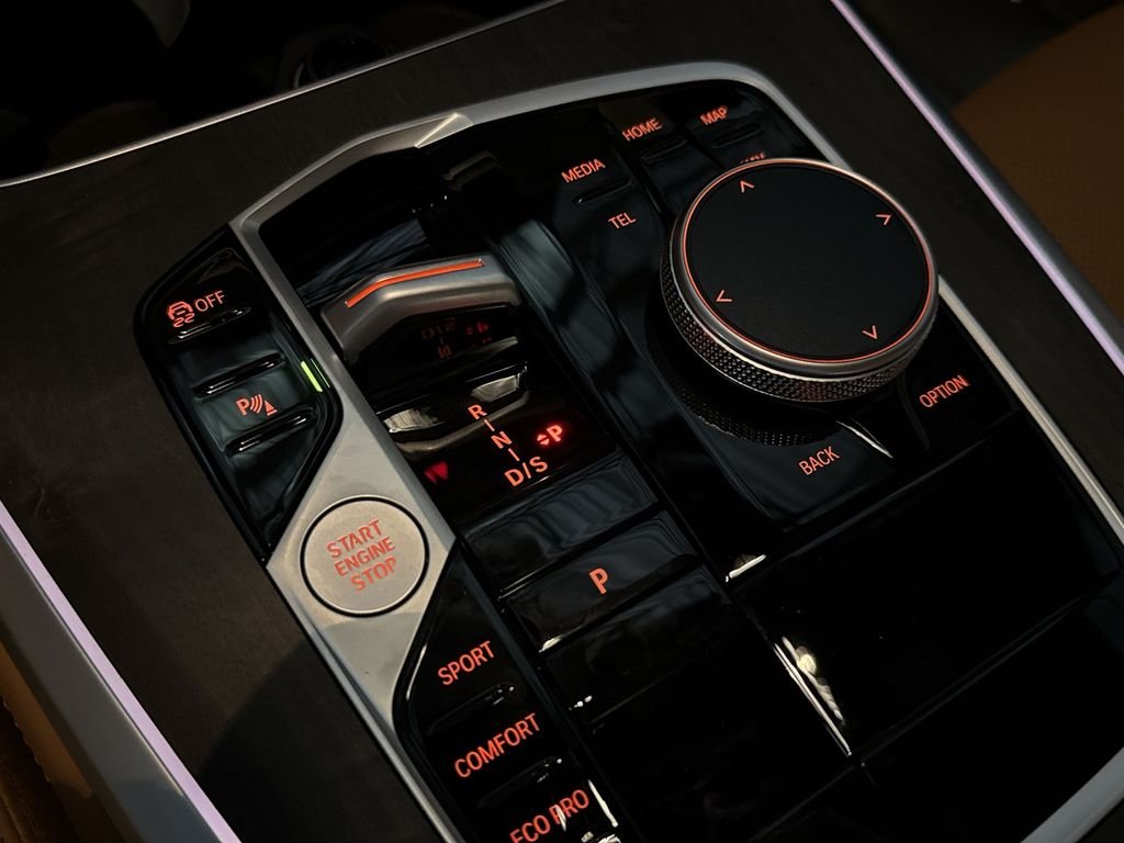 New 2026 Gray Metallic BMW xDrive40i image 20