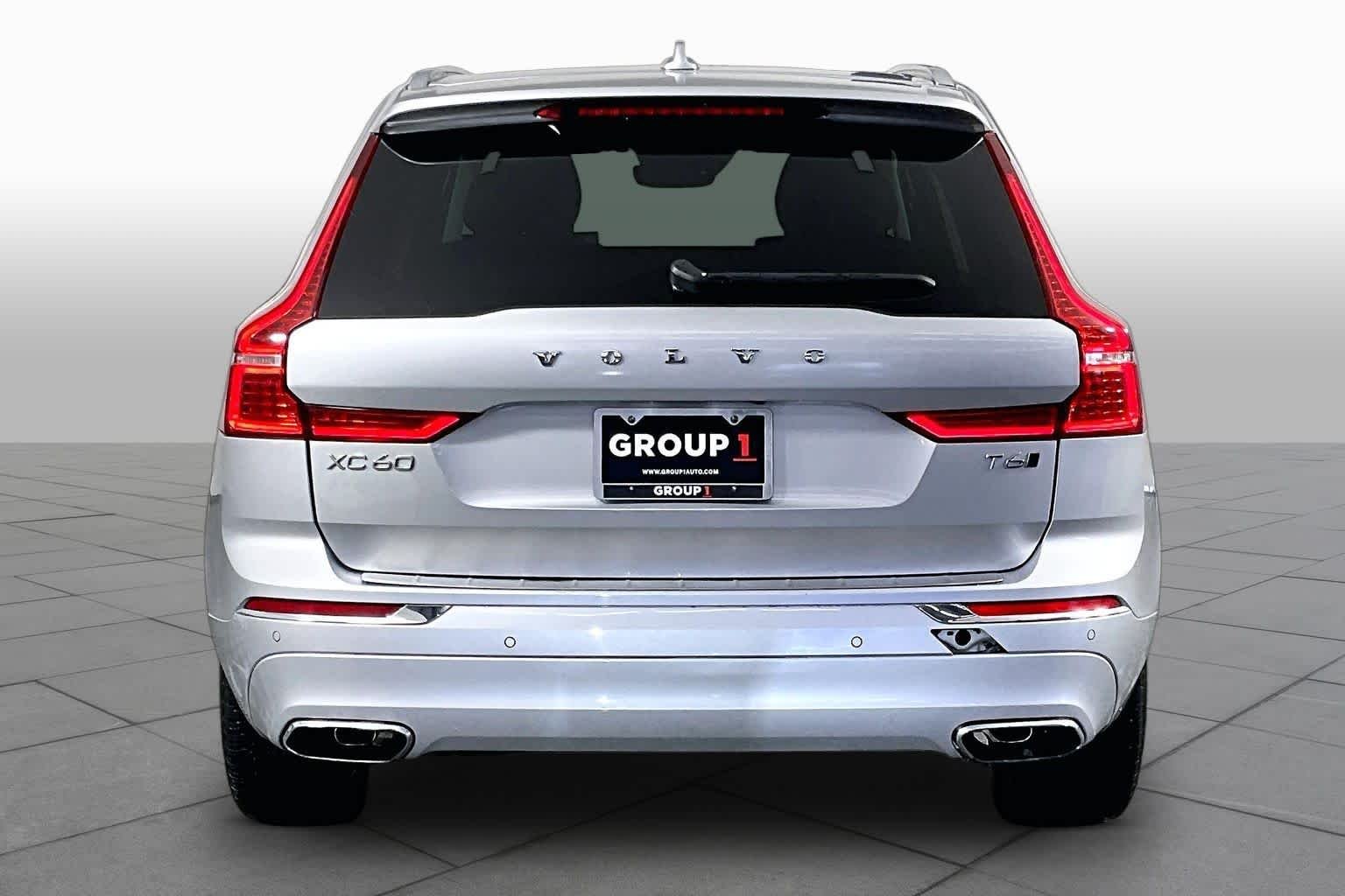 Used 2021 Bright Silver Metallic Volvo Inscription image 5