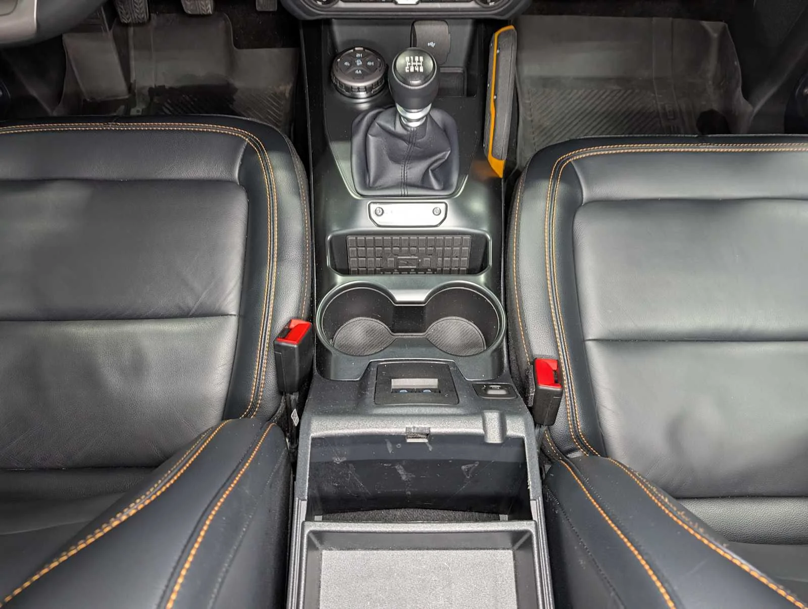 Used 2024 Shadow Black Ford Badlands image 20