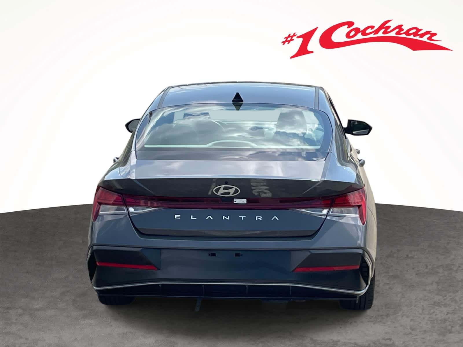 Certified Used 2025 Ecotronic Gray Hyundai SEL Convenience image 8