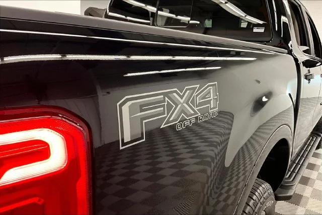 Used 2021 Shadow Black Metallic Ford Lariat image 42