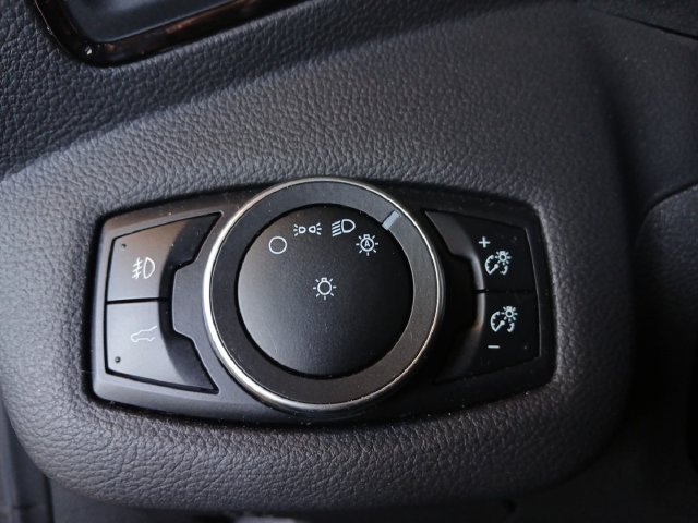 Used 2017 Magnetic Ford Titanium image 8