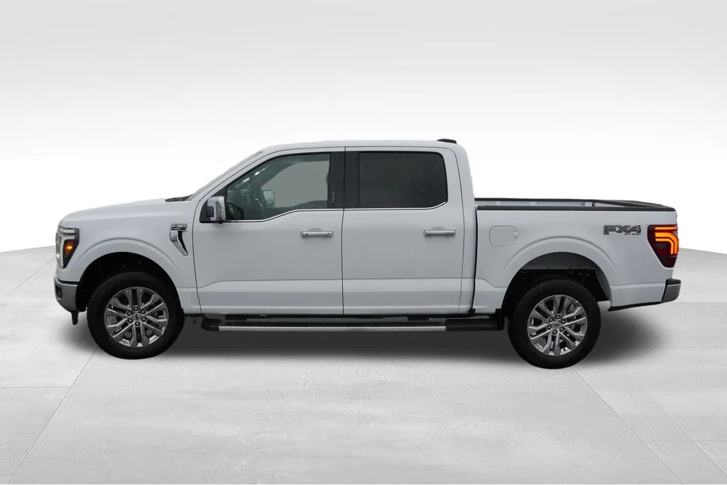 New 2026 Oxford White Ford Lariat image 6