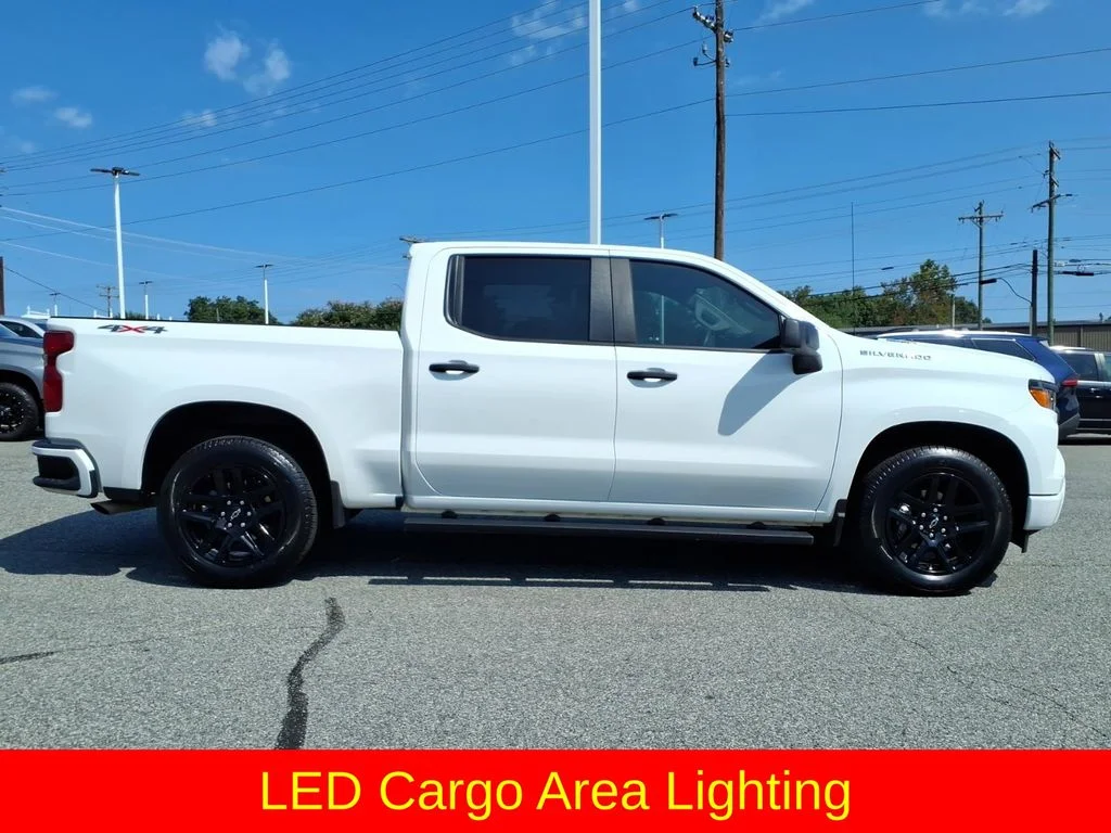 Used 2025 White Chevrolet Custom image 36