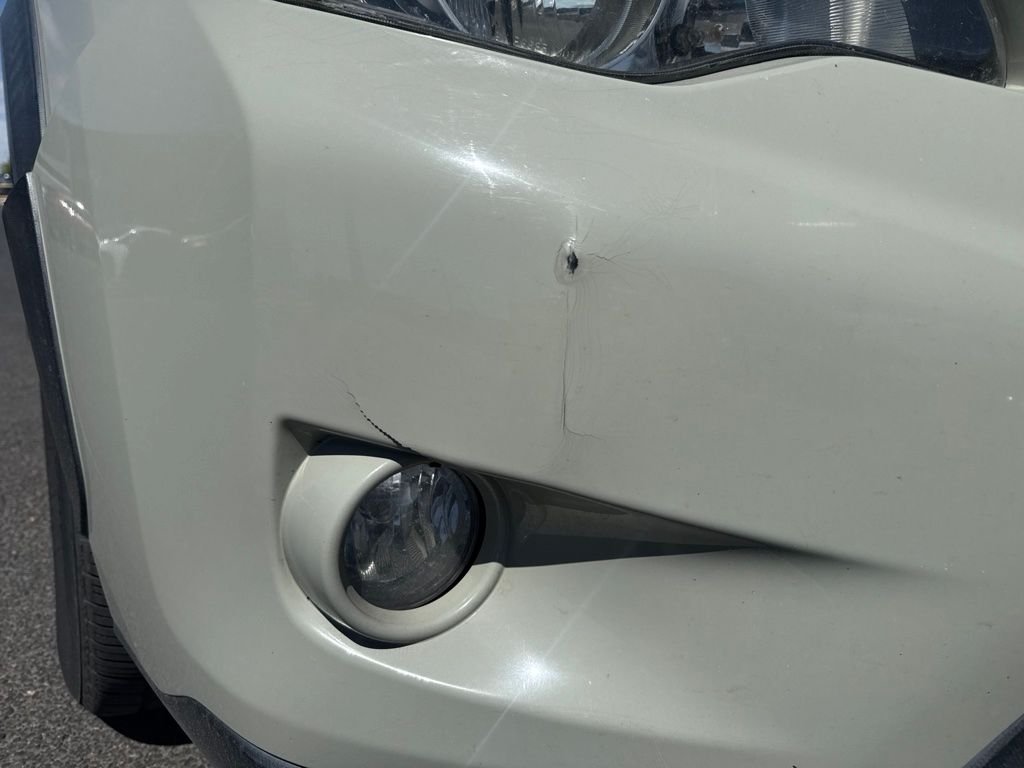 Used 2013 Beige Subaru 2.0i Limited image 18