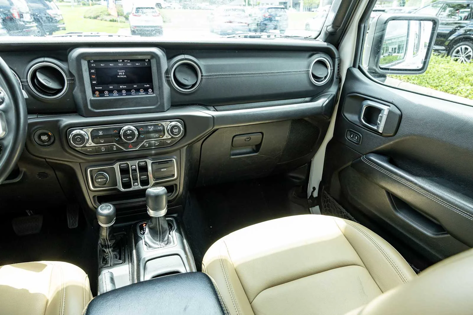 Used 2018 Bright White Clearcoat Jeep Sahara image 10