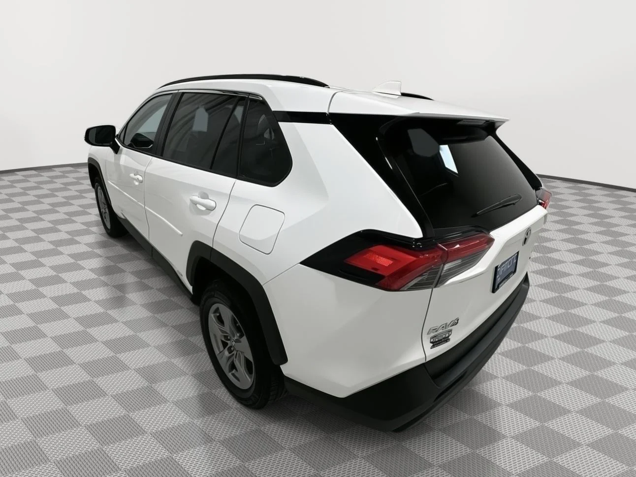Used 2024 Ice Cap Toyota Hybrid LE image 3