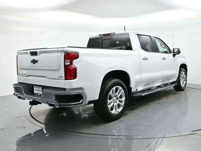 Used 2023 Summit White Chevrolet LTZ image 7