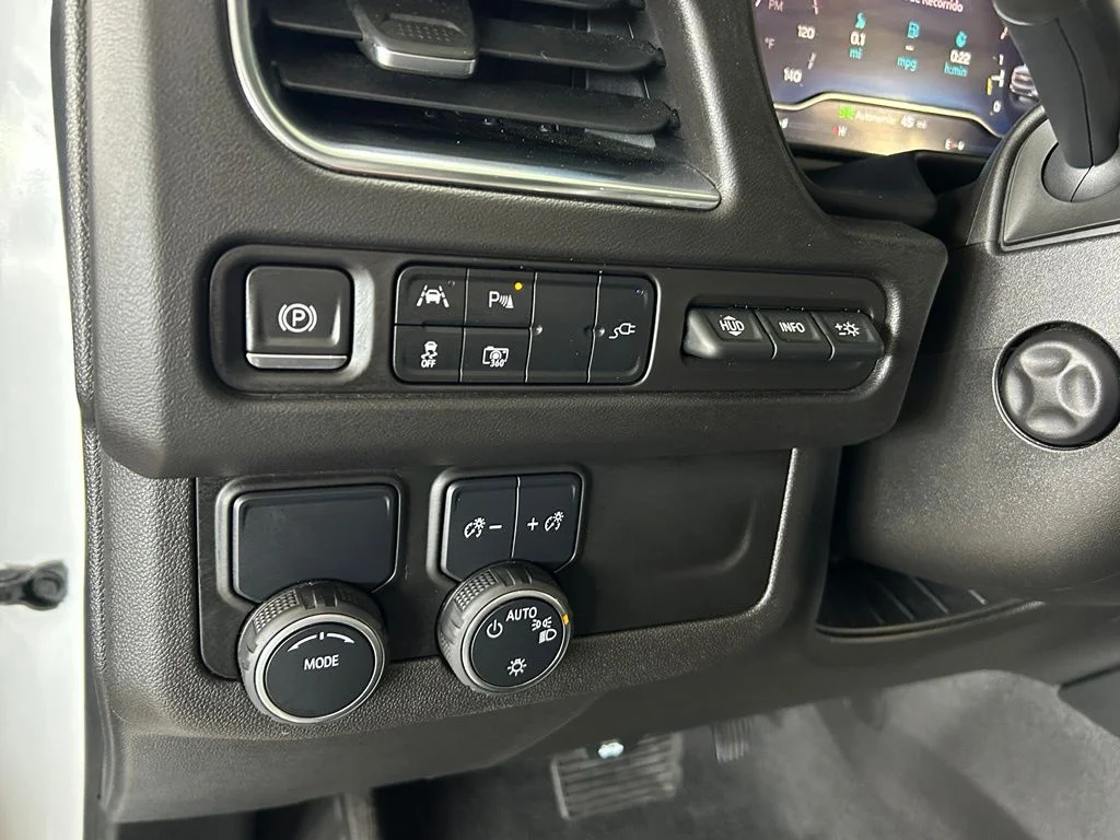 Used 2022 Summit White Chevrolet Premier image 19