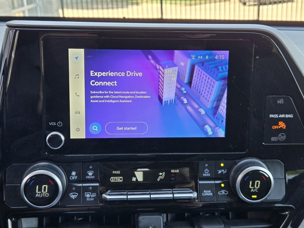 2024 Toyota Highlander LE - Photo 11