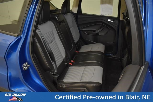 Used 2017 Lightning Blue Metallic Ford SE image 8