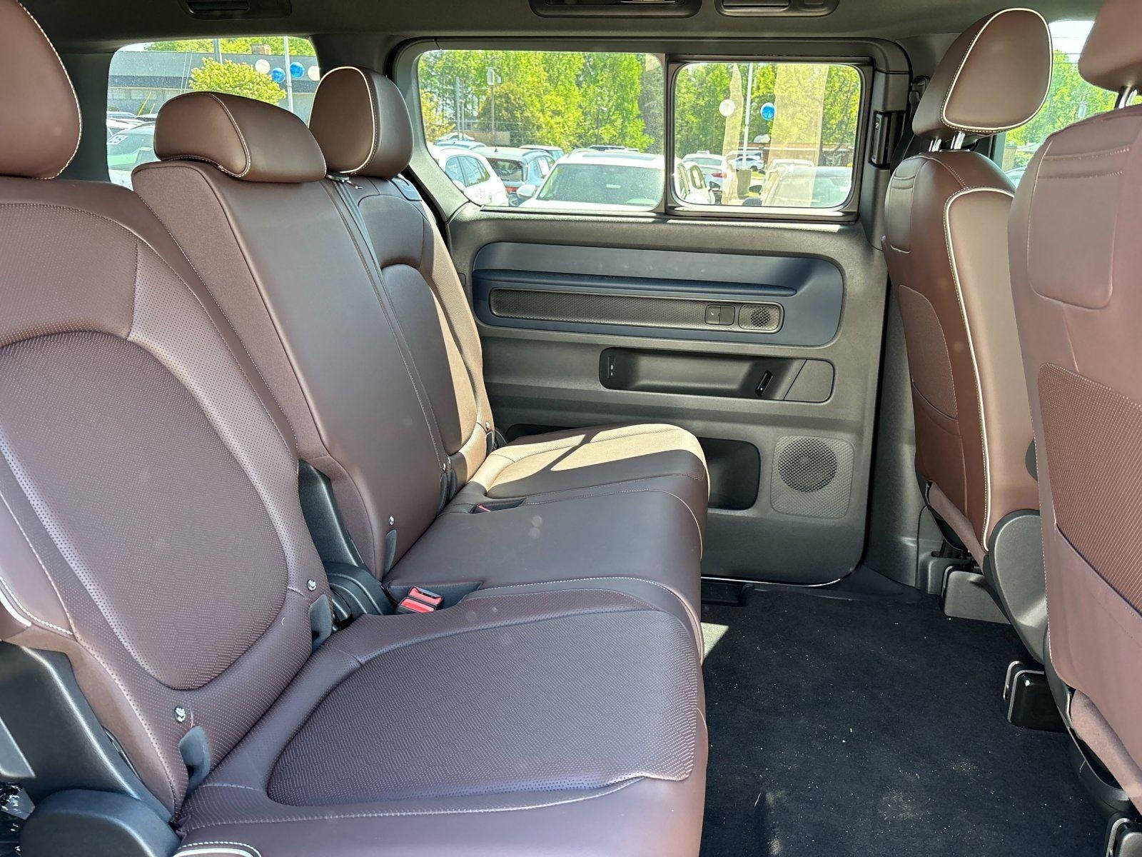 2025 Volkswagen ID. Buzz PRO S - Photo 36