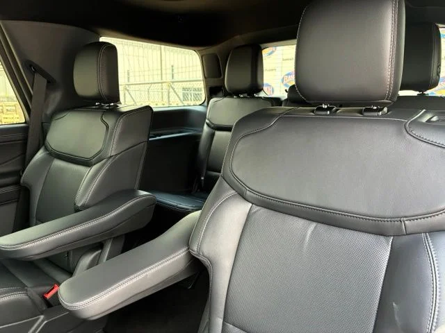 New 2026 Gray Ford Platinum image 10