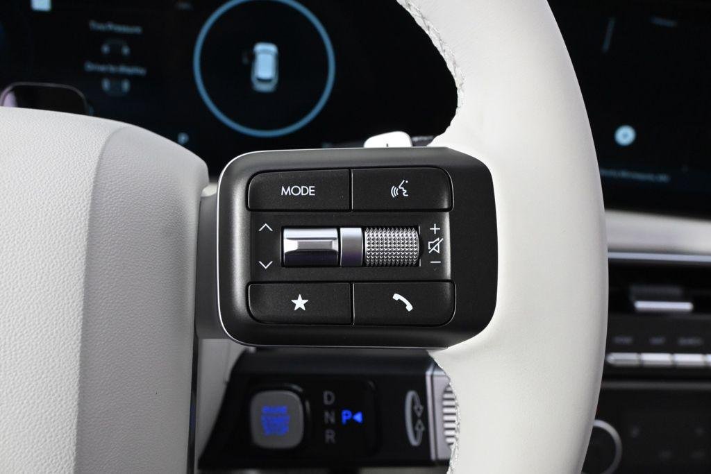 New 2026 White Pearl Hyundai SEL AWD image 34
