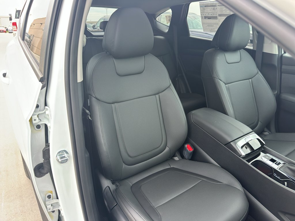 New 2026 Serenity White Hyundai SEL Premium image 33