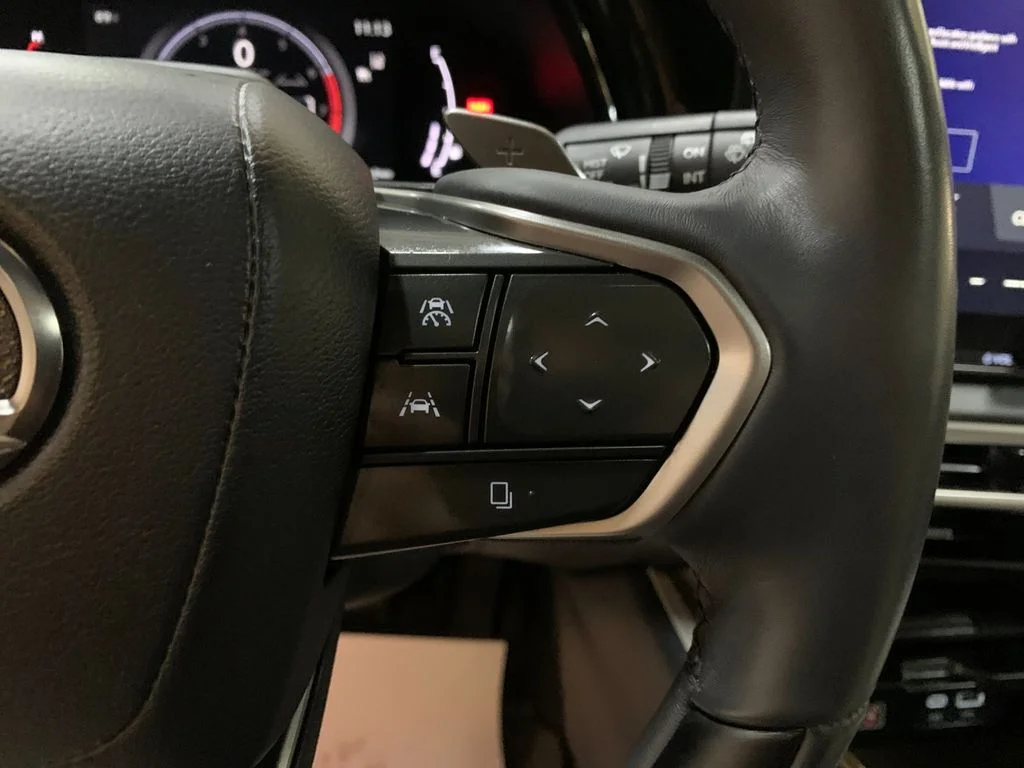 Used 2023 White Lexus 350 Premium Plus image 30