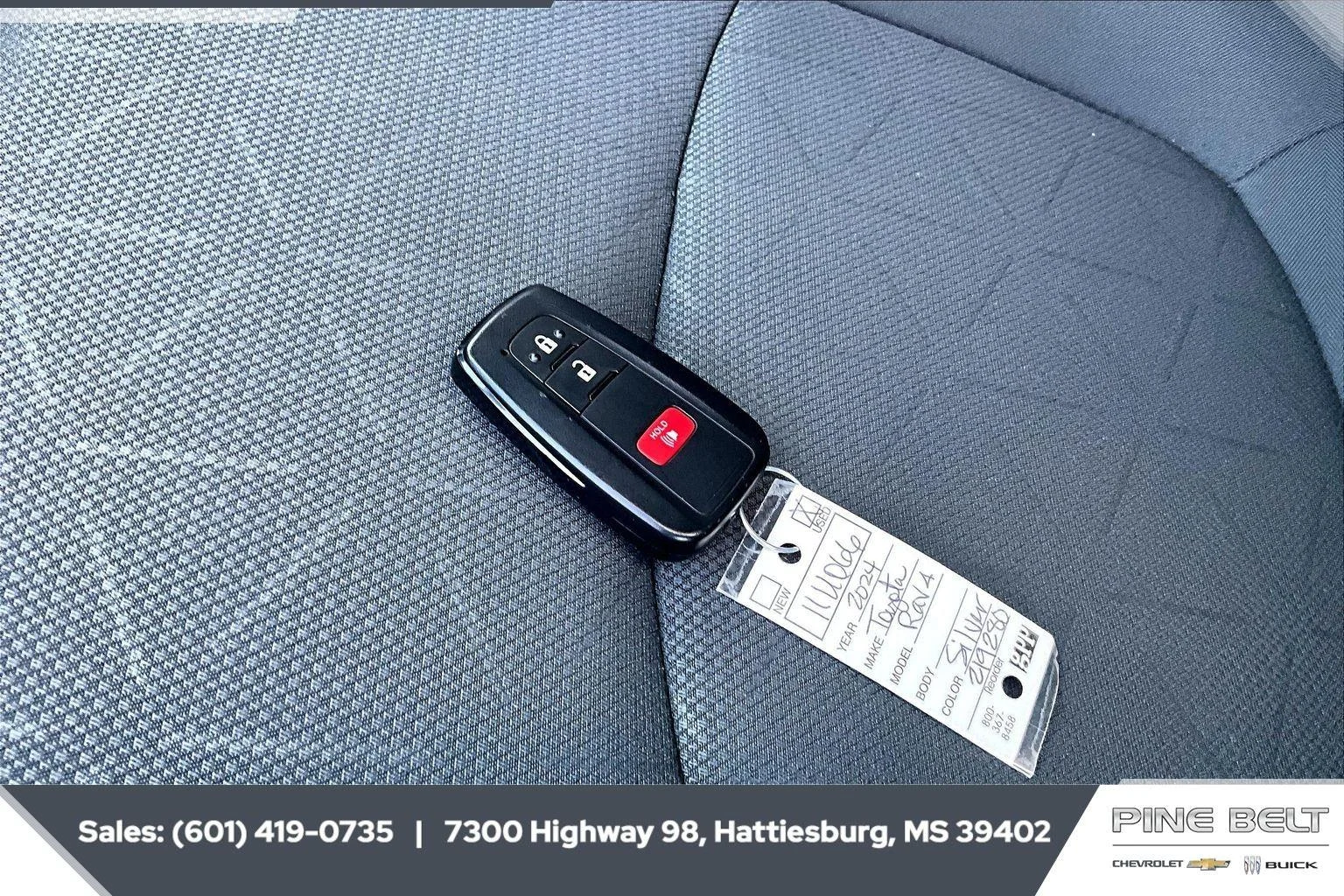 Used 2024 Silver Sky Metallic Toyota Hybrid XLE image 9
