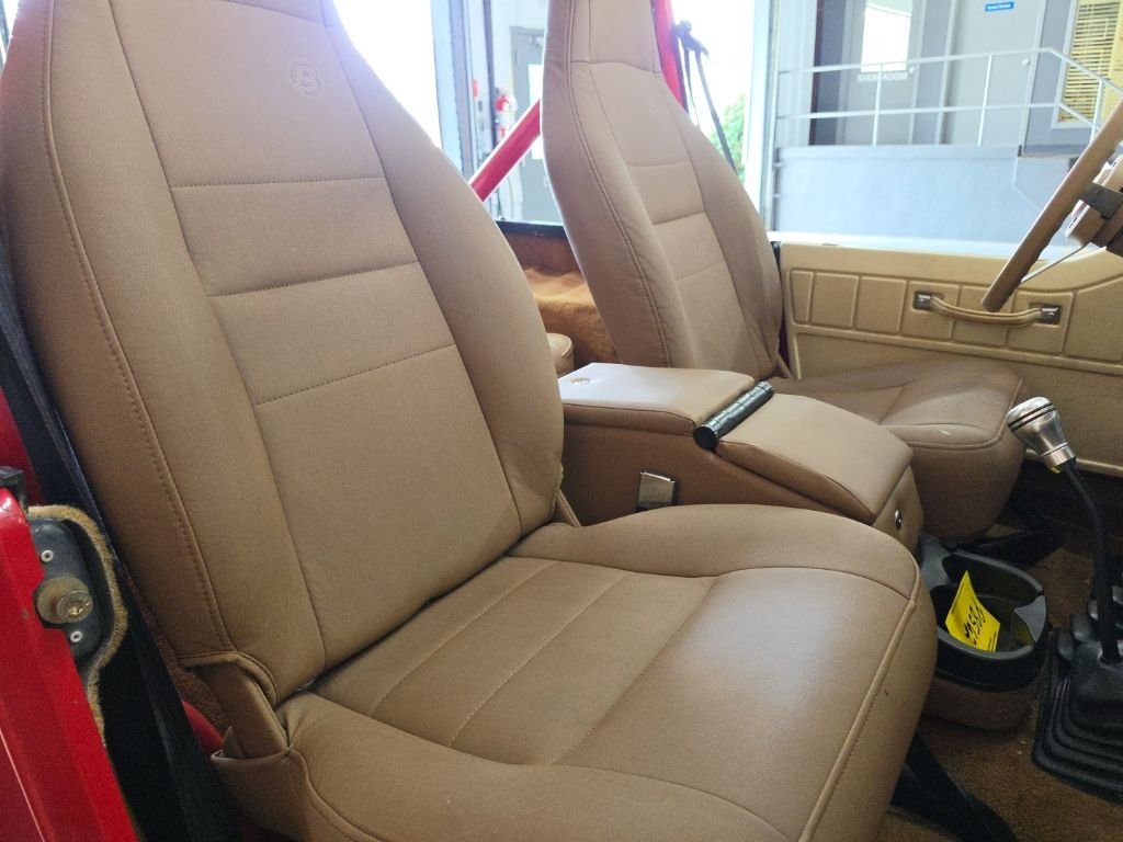 Used 1989 RED Jeep S image 11