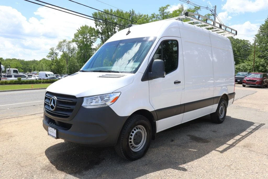 2023 Mercedes-Benz Sprinter 2500 Gas 144 WB's photo