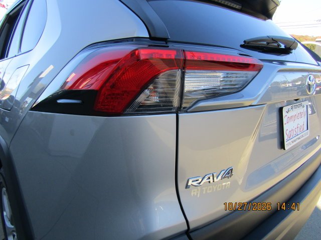 Used 2021 Silver Sky Metallic Toyota LE image 7