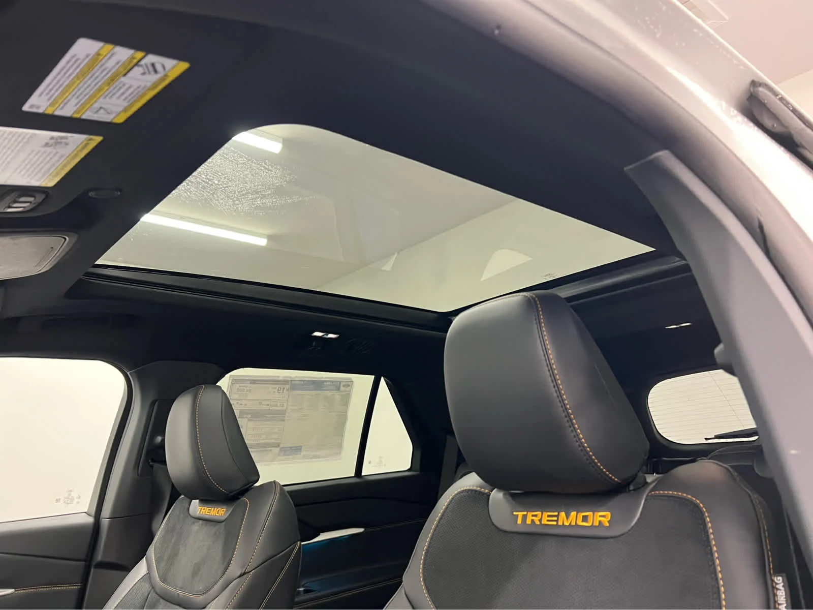 2026 Ford Explorer Tremor - Photo 17