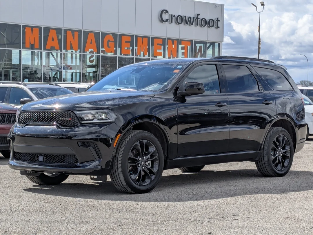 Certified Used 2024 Black Dodge SXT Plus - - AWD - Blacktop Pkg - 3rd-Row Seating (7-Pass) - Power Sunroof & More! image 4