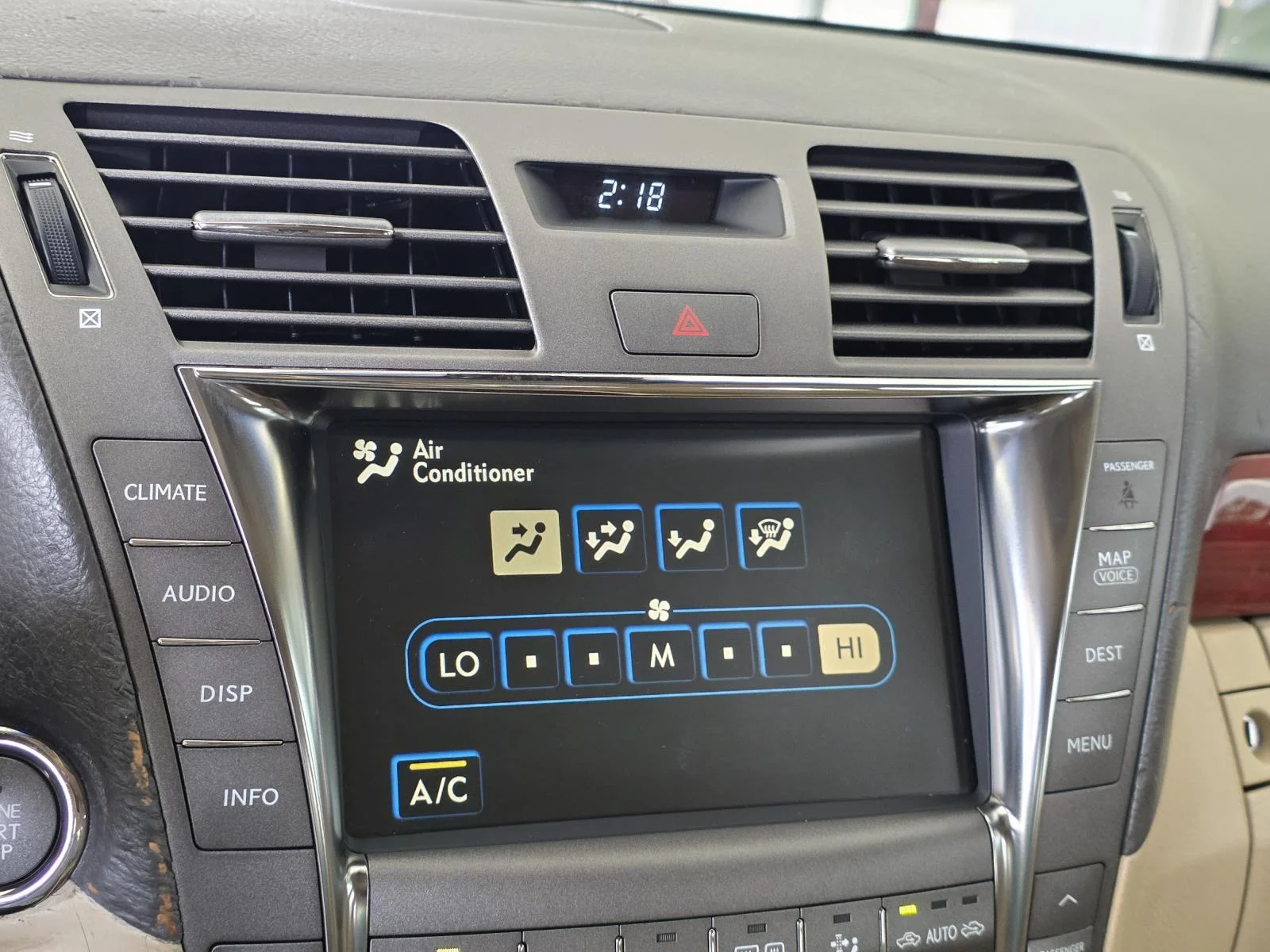 Used 2008  Lexus 460 L image 15