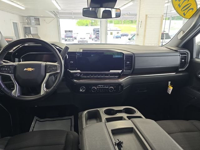 Used 2024 White Chevrolet LT image 11