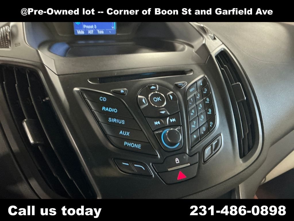 Used 2013 Black Ford SE image 23