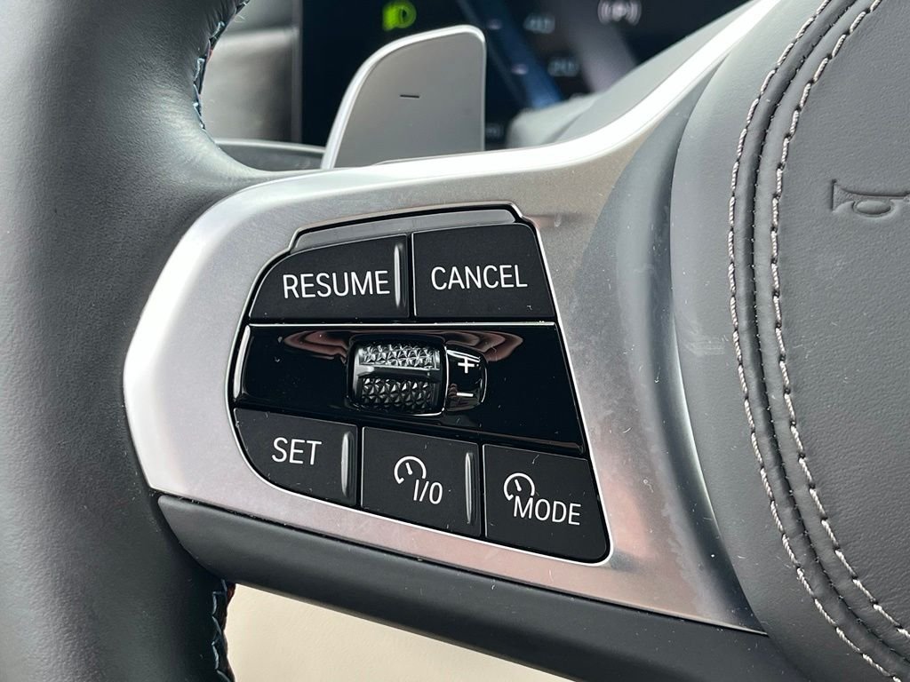 Certified Used 2024 Alpine White BMW M60i image 37